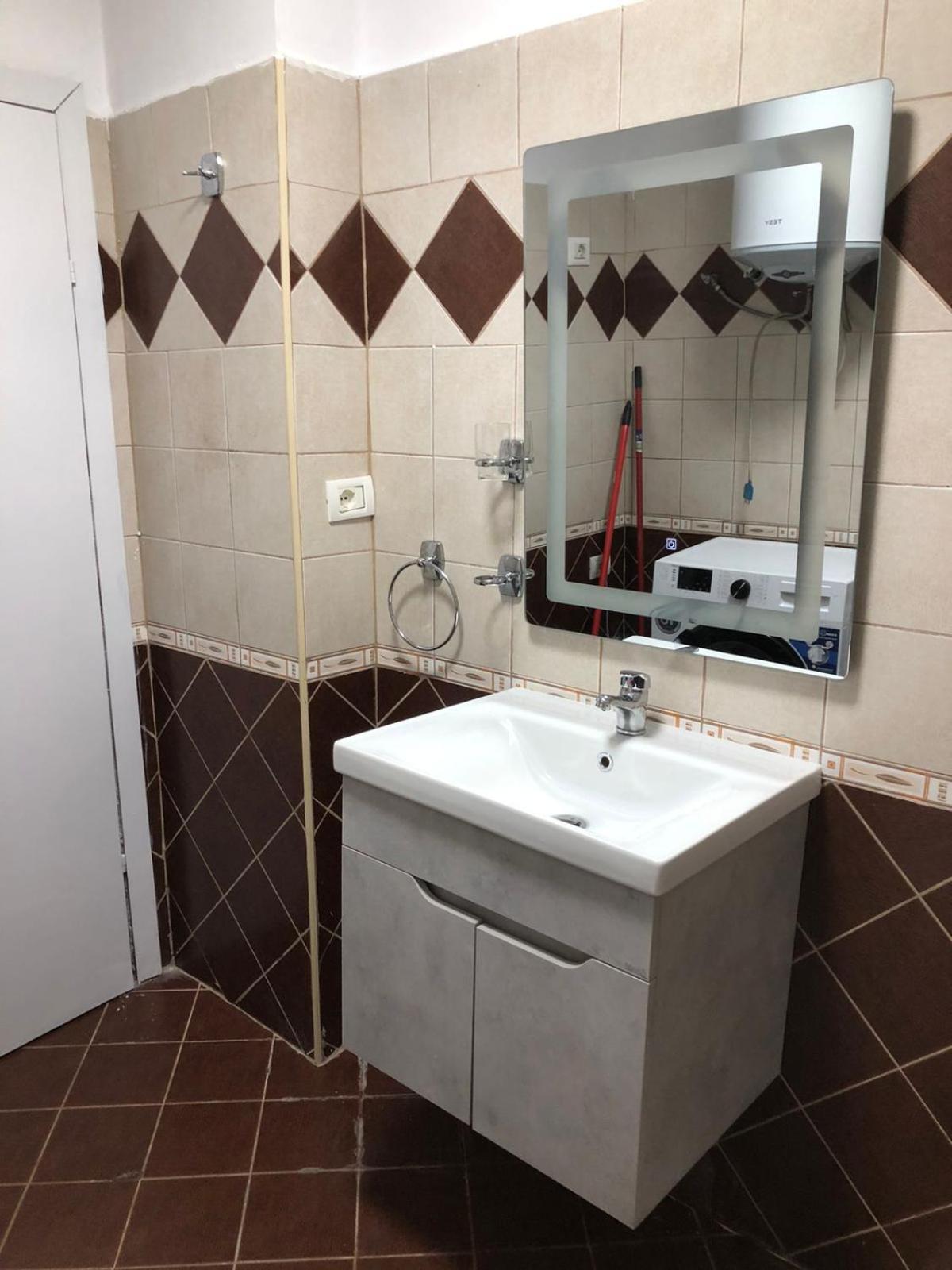 Tirent - Comfortable 1-bedroom In Fresku Apartment *